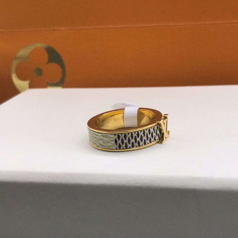 18K Louis Vuitton Leather Set of Two Ring