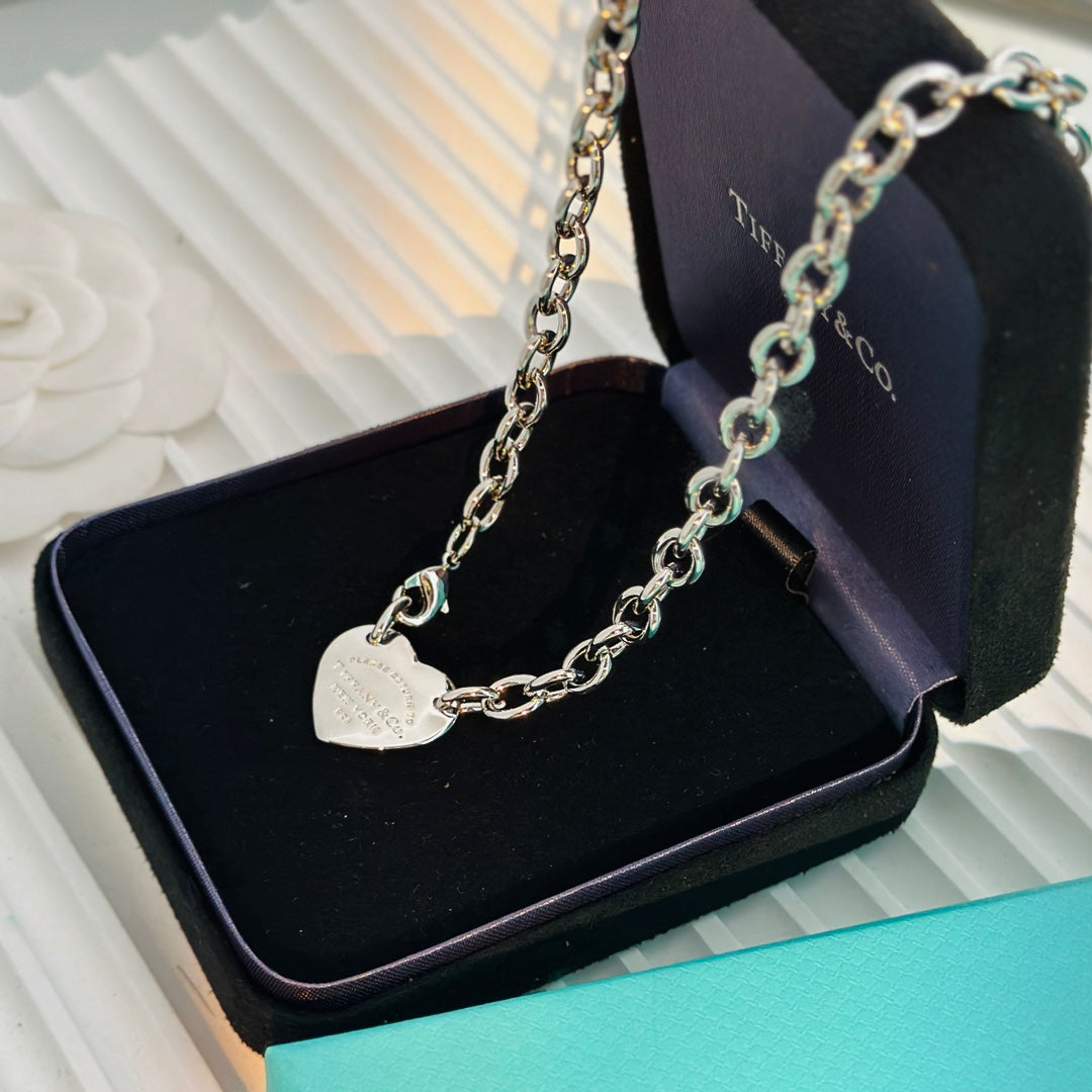 18K Tiffany Return to Heart Tag Chain Link Necklace