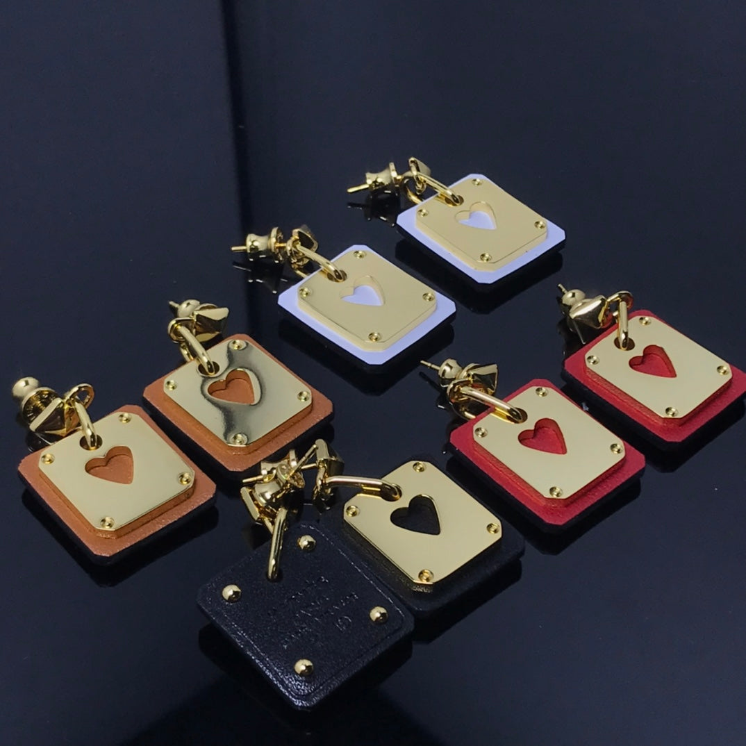 18K Hermes As De Celine Brown Earrings