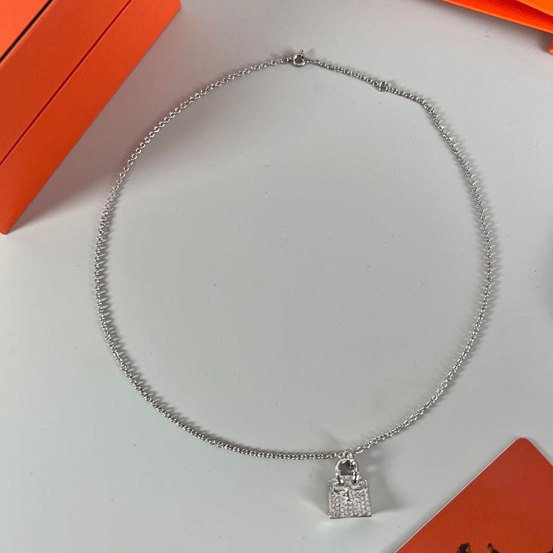 18K Hermes Amulettes Birkin Pendant Necklace