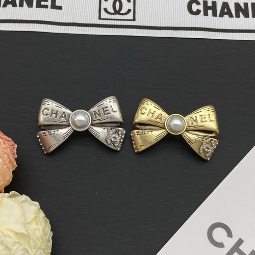18K Chanel Bow Tie Pearl Gold Brooch