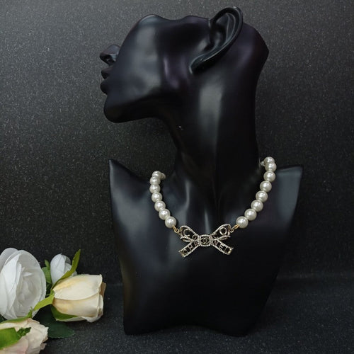18K Chanel Bow Pearl Necklace
