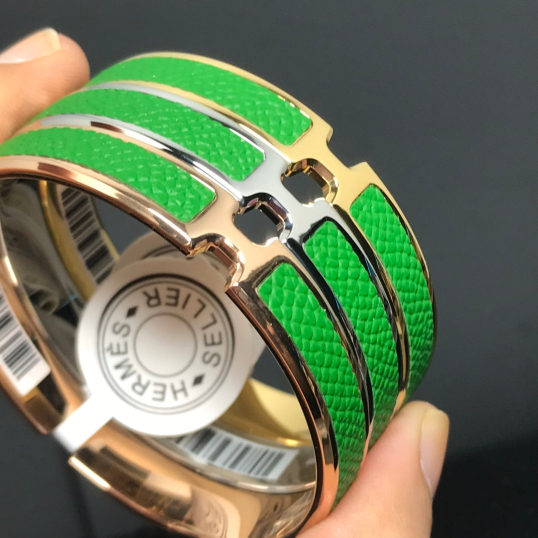 18K Hermes Olympe Green Bracelet