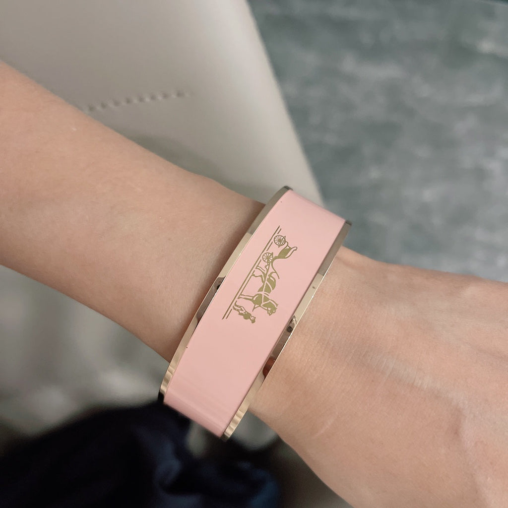 18K Hermes Enamel Cal ̈ ̈che Wide Bangle Bracelet