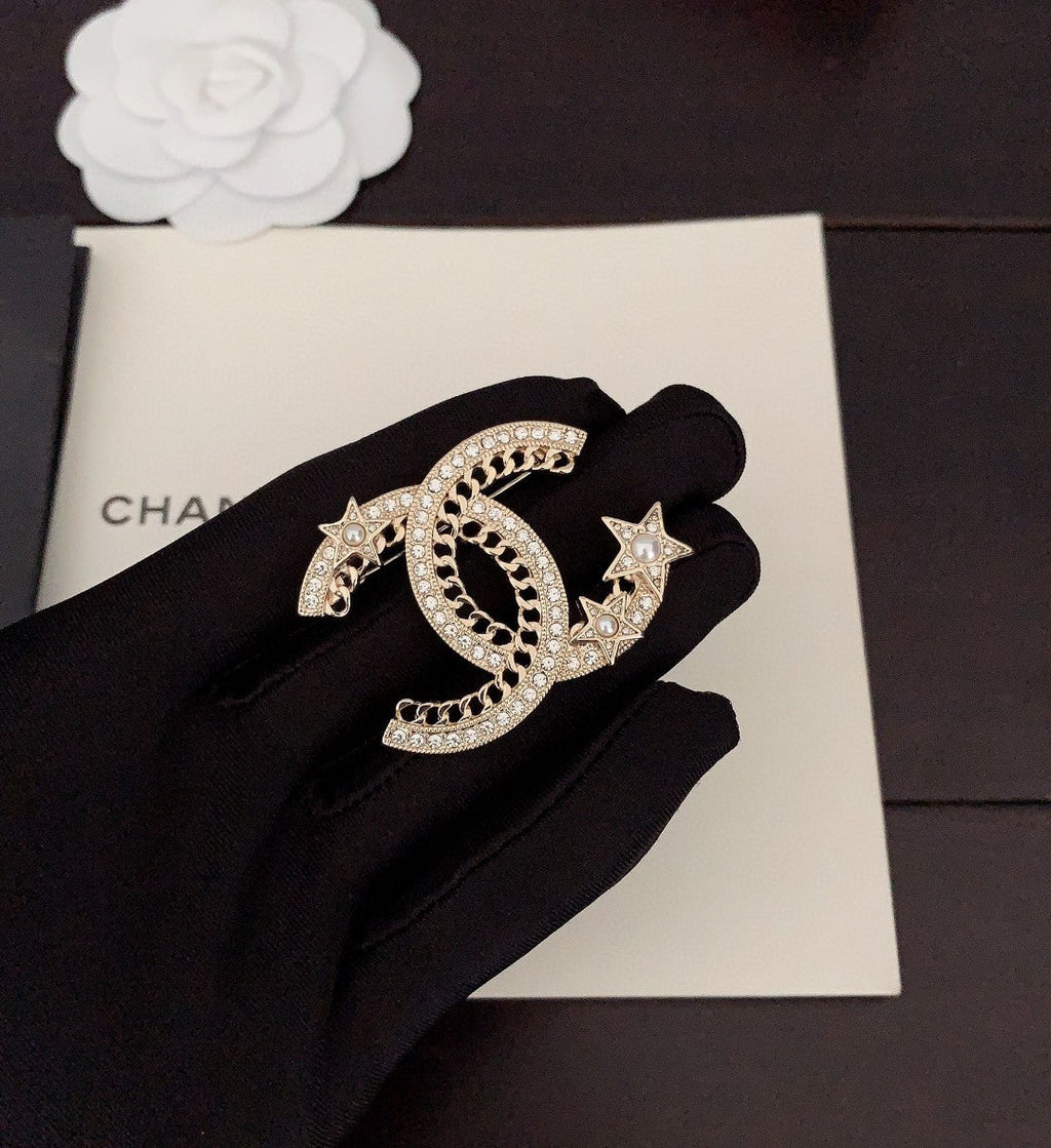 18K Chanel Star Crystal Brooch