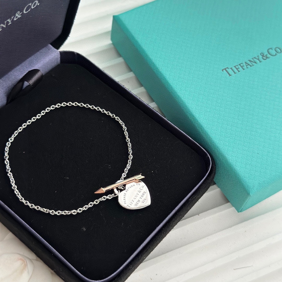 18K Tiffany Return to Lovestruck Heart Tag Bracelet