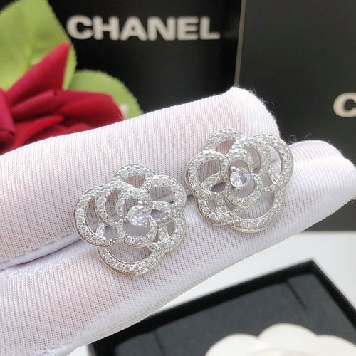 18K Chanel Camellia Diamond Earrings