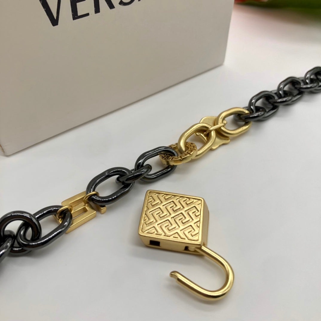 18K Celine Ver Chain Bracelet