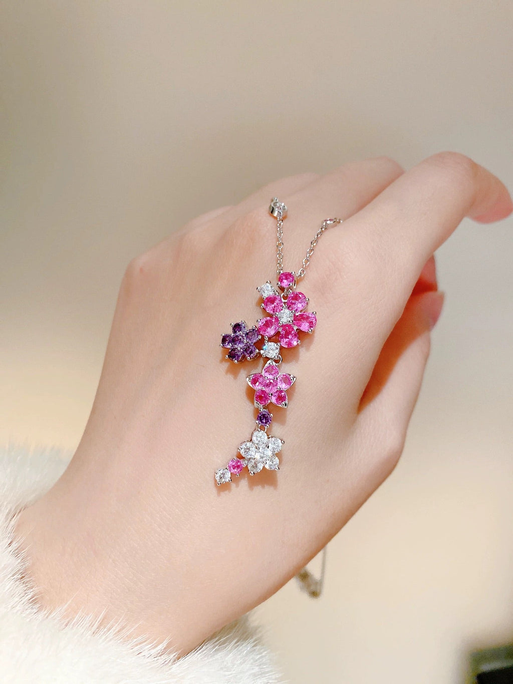 18K Folie Des Pr ̈¦s Pendant Necklace