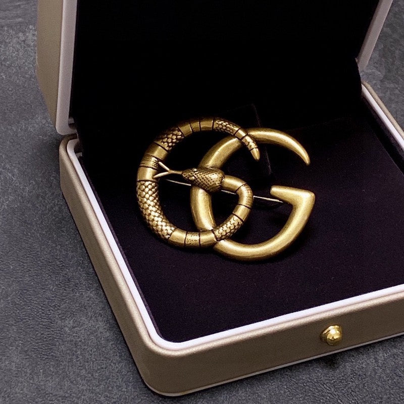 18K Gucci Double Snake Brooch